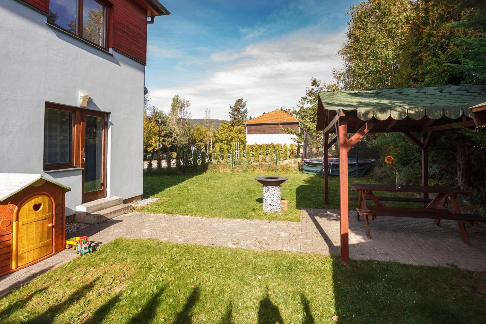 Vila Kubik Lipno Lipno nad Vltavou Exterior photo